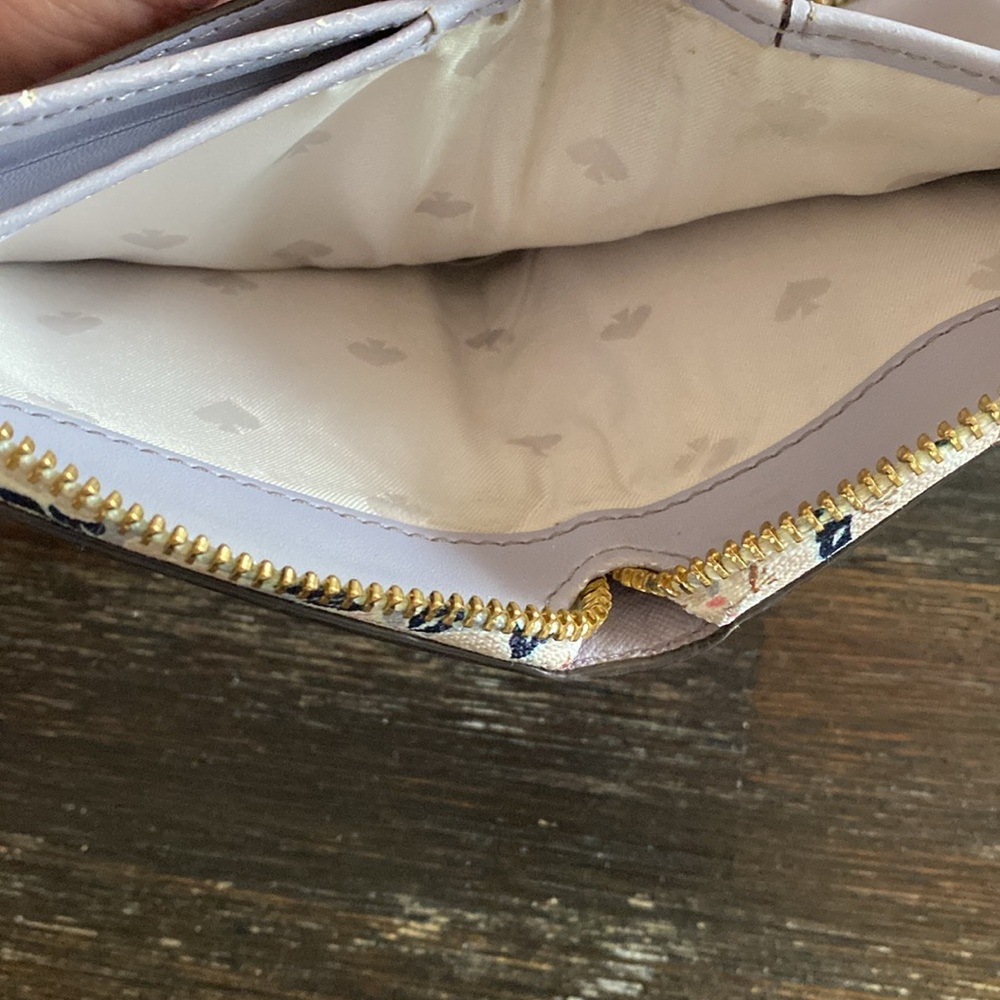 Kate Spade ♠️ Wallet - Picture 6 of 12